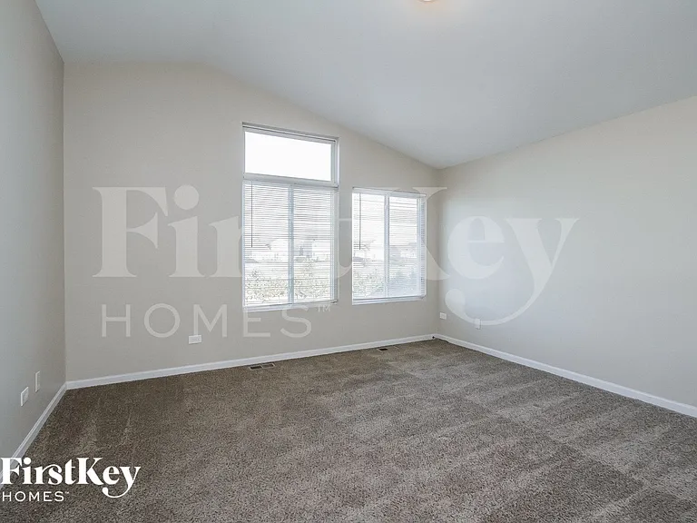 478 Foxborough Trl — Photo 9