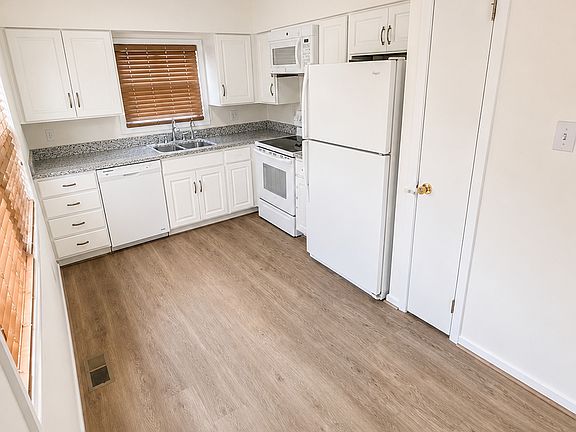 4th image of 8333 Elm Rd #B