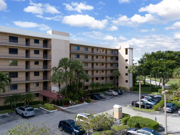 7770 Tahiti Lane #408, Lake Worth, FL 33467