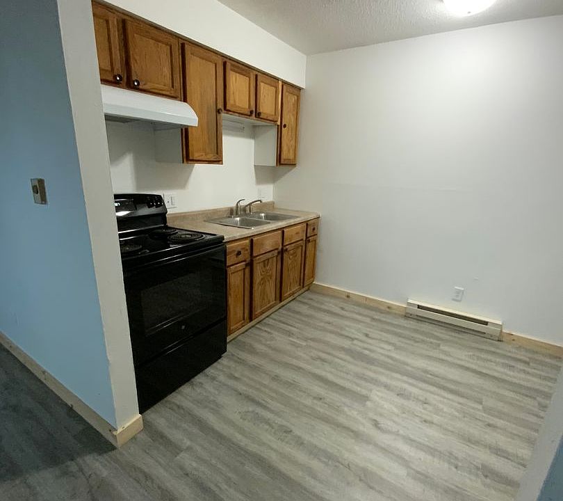 Crown Point Apartments 17101712 Harding St Tama IA Zillow