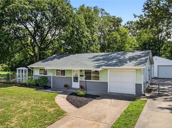 2332 Packard Dr, Lorain, OH 44055