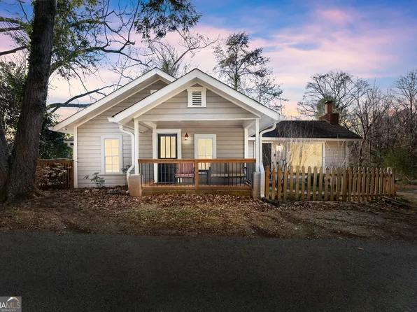 86 Pine St, Dahlonega, GA 30533