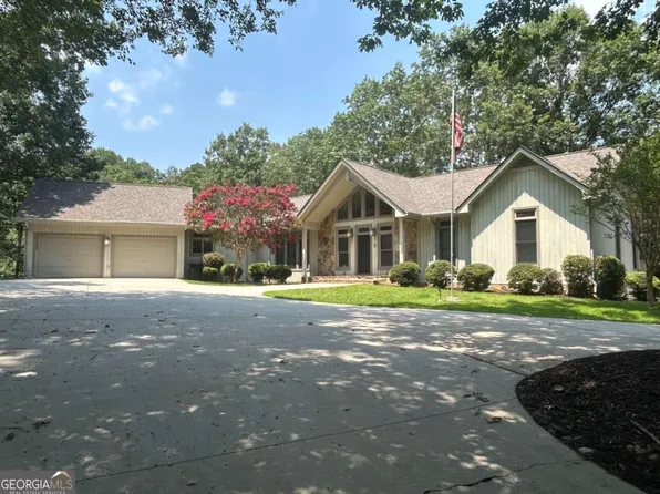 156 Thundering Waters Dr, Cornelia, GA 30531