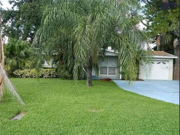 4661 Carson St NE, Saint Petersburg, FL 33703