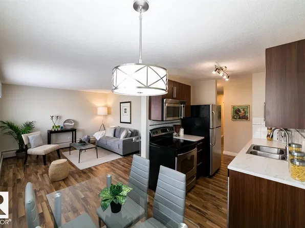 12223 82nd St NW #203, Edmonton, AB T5B 2W9