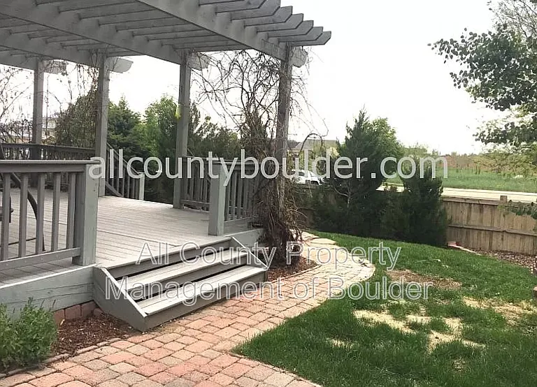447 Tynan Ct — Photo 10