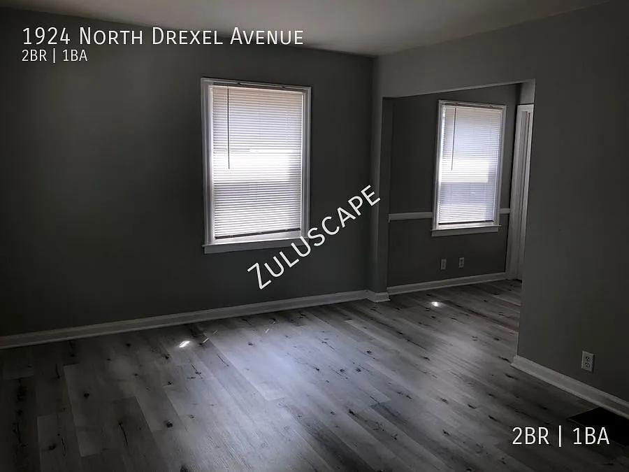 1924 N. Drexel / Newly Renovated 2 bedroom 1 bathroom — Photo 3