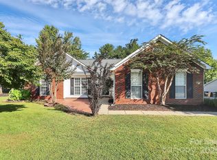 2332 Ivy Run Dr, Indian Trail, NC 28079