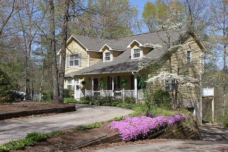 1st image of 391 Westwoods Dr