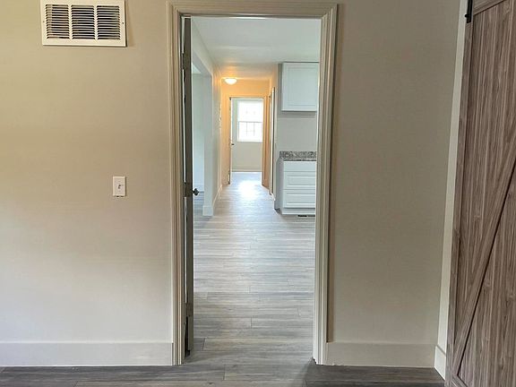 4th image of 1215 Elk Dr