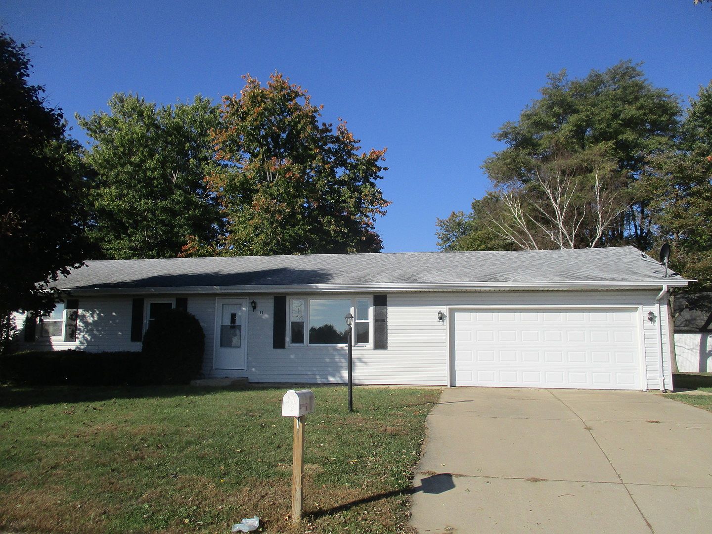 67 Cherry Dr, Tuscola, IL 61953 Zillow