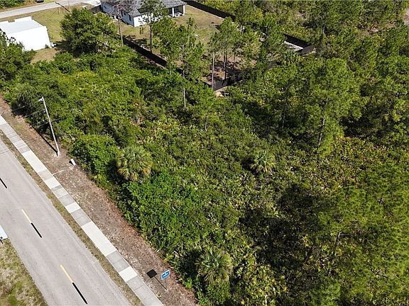 2nd image of 1205 E 6th St