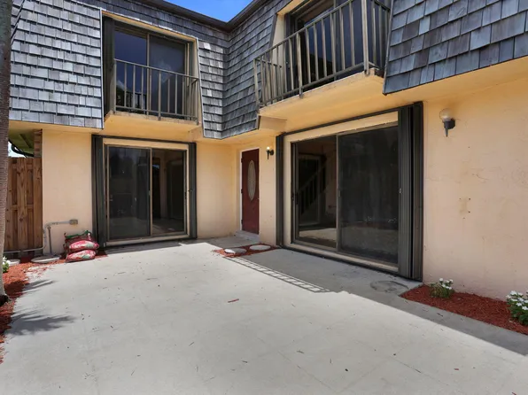 240 Woodland Road, Palm Springs, FL 33461