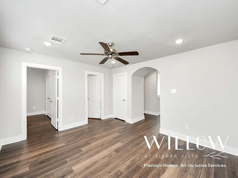 10518 Moon Valley Ln — Photo 21