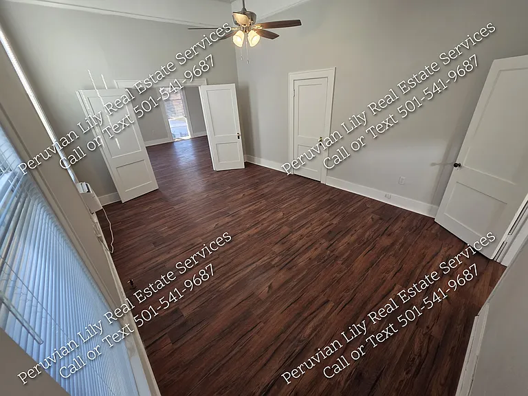 307 E 7th St #2 — Photo 7
