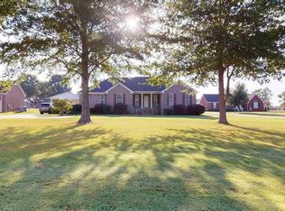 17270 Parker Rd W, Athens, AL 35611