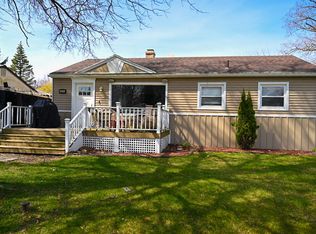 9514 Princess St, Taylor, MI 48180