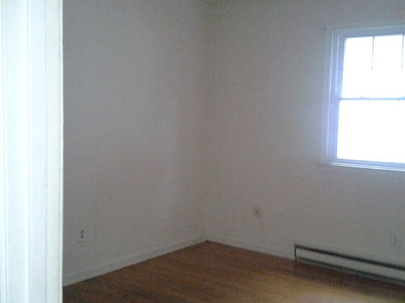 4th image of 2305 Dublin St #B