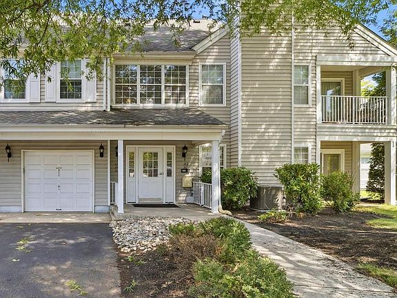 3rd image of 311 American Eagle Ct
