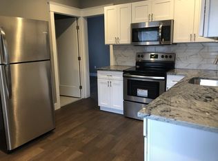 221 High St APT 2, Taunton, MA 02780