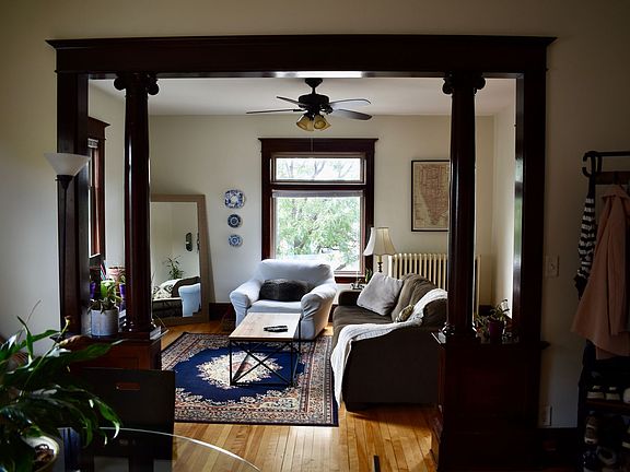 3rd image of 2511 Nicollet Ave S #4