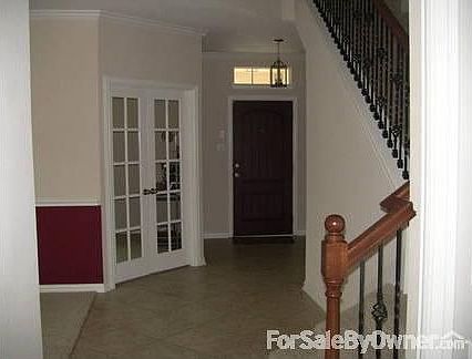 4th image of 1932 Highland Oaks Dr