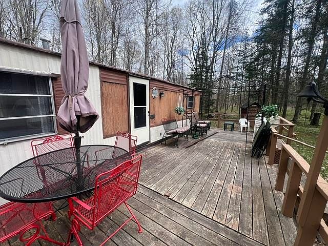 1st image of 701 Memory Ln