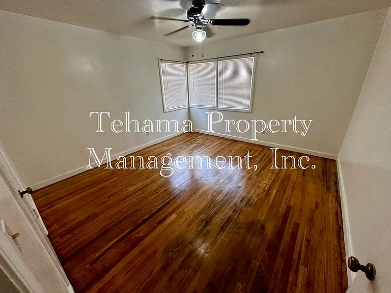 13650 Saint Marys Ave — Photo 9