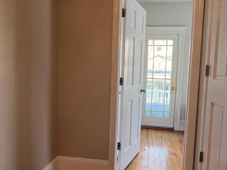 77 Pearson Rd — Photo 8