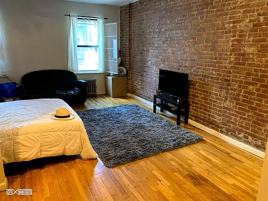 Rented by Citi Habitats | media 8