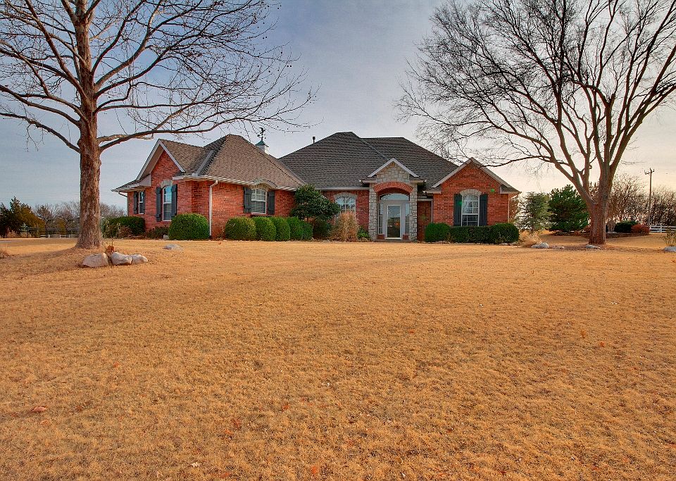 1st image of 2766 W Mission Springs Dr