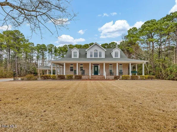 142 Foxwood Lane, Wilmington, NC 28409