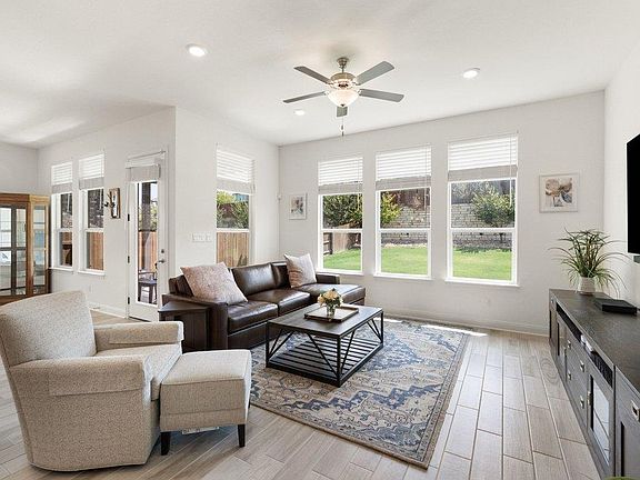 4th image of 5913 Cimarron Ridge Ln