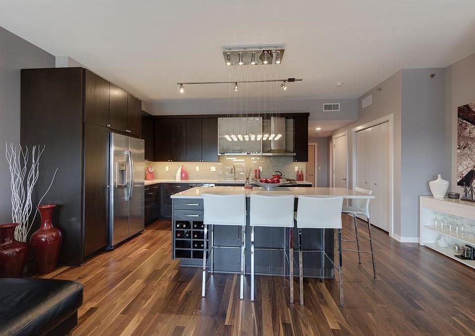1st image of 1120 2nd St S #512