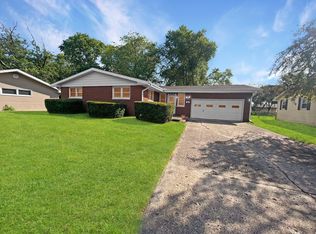 1413 Kenneth Dr, Rantoul, IL 61866