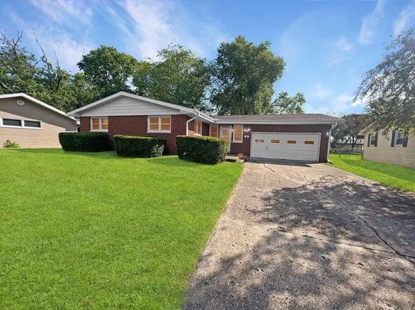 1413 Kenneth Dr, Rantoul, IL 61866