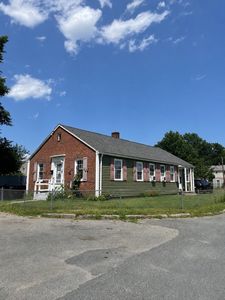 40 Ames St, Springfield, MA, 01104