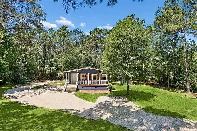 3 bed, 2.0 bath, 1651 sqft, $2,150 — Photo 3