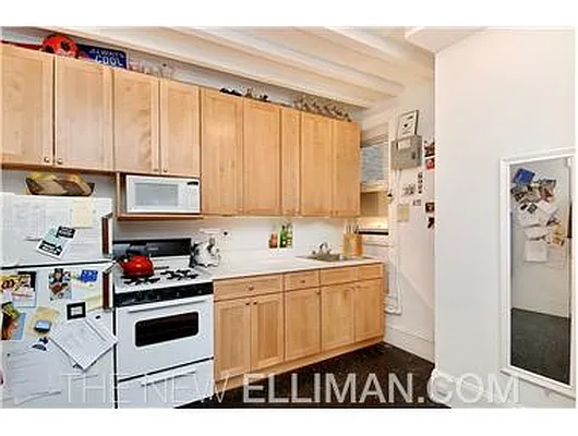 Rented by Douglas Elliman | media 37