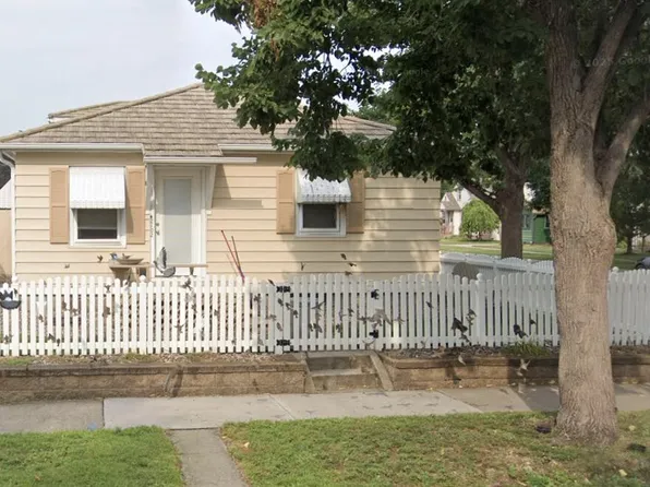 2102 17th STREET, La Crosse, WI 54601