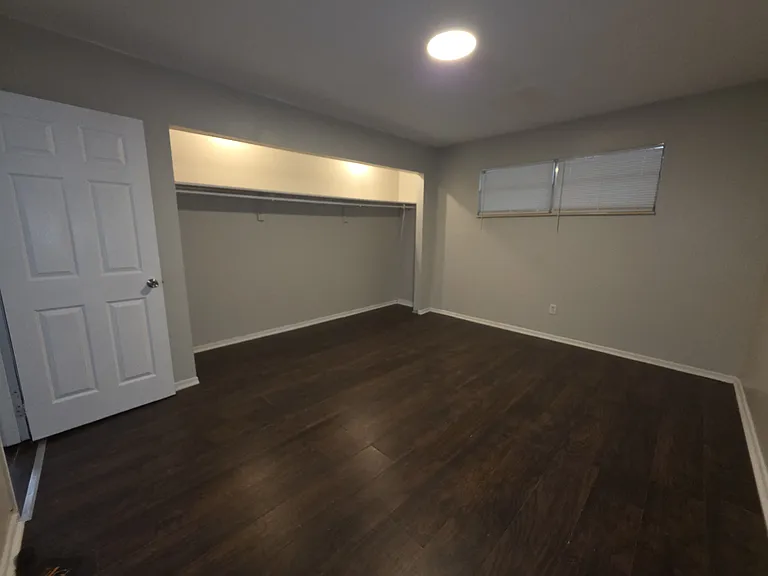 843 Grove Ave — Photo 14