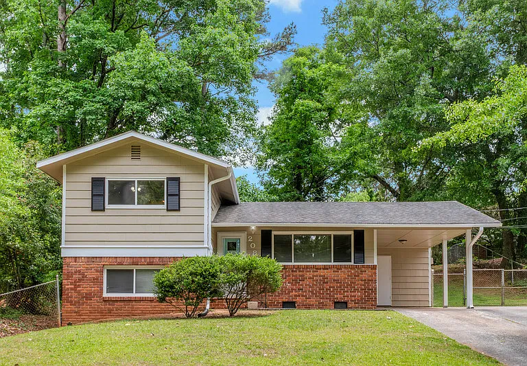 2080 Dundee Dr SE — Photo 1