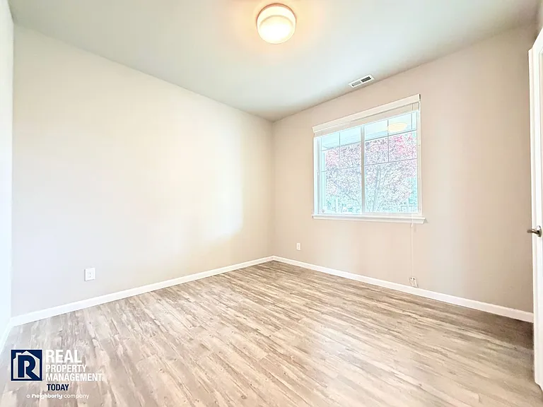 15329 SE 278th St — Photo 29
