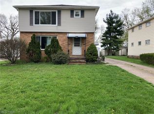 13029 McCracken Rd, Garfield Heights, OH 44125