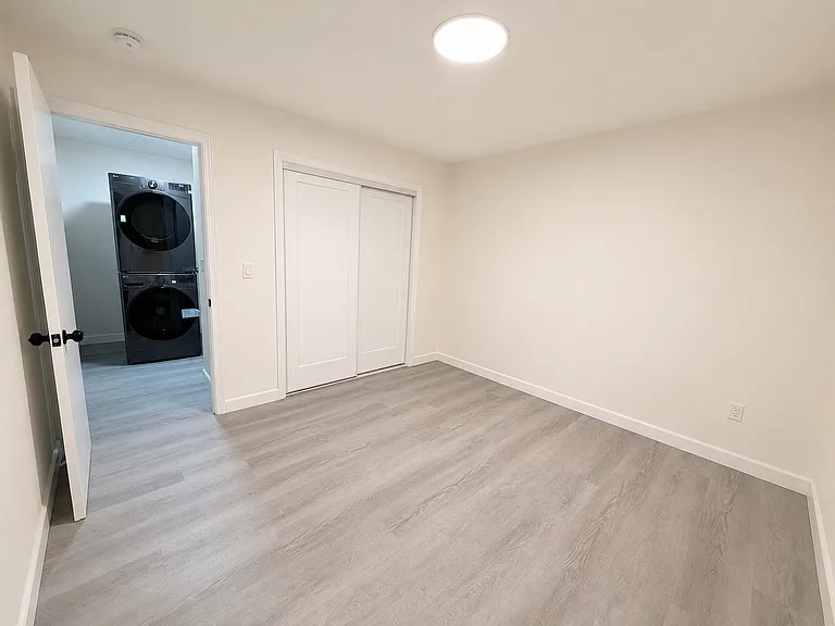 727 E Duane Ave #3 — Photo 9