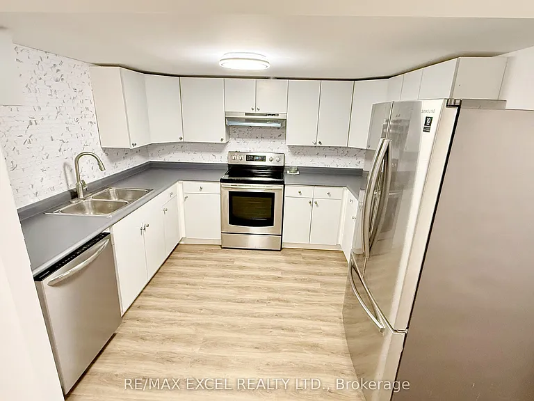 38 Shaina Ct #LOWER LEVEL — Photo 9