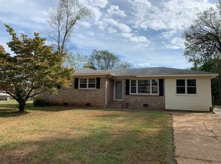 1608 Sebring St NW, Huntsville, AL 35816