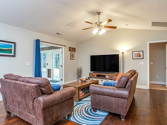 3rd image of 611 Tugaloo Road