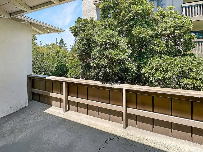 317 Poe St — Photo 19