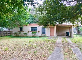 104 W Garfield Dr, Pensacola, FL 32505